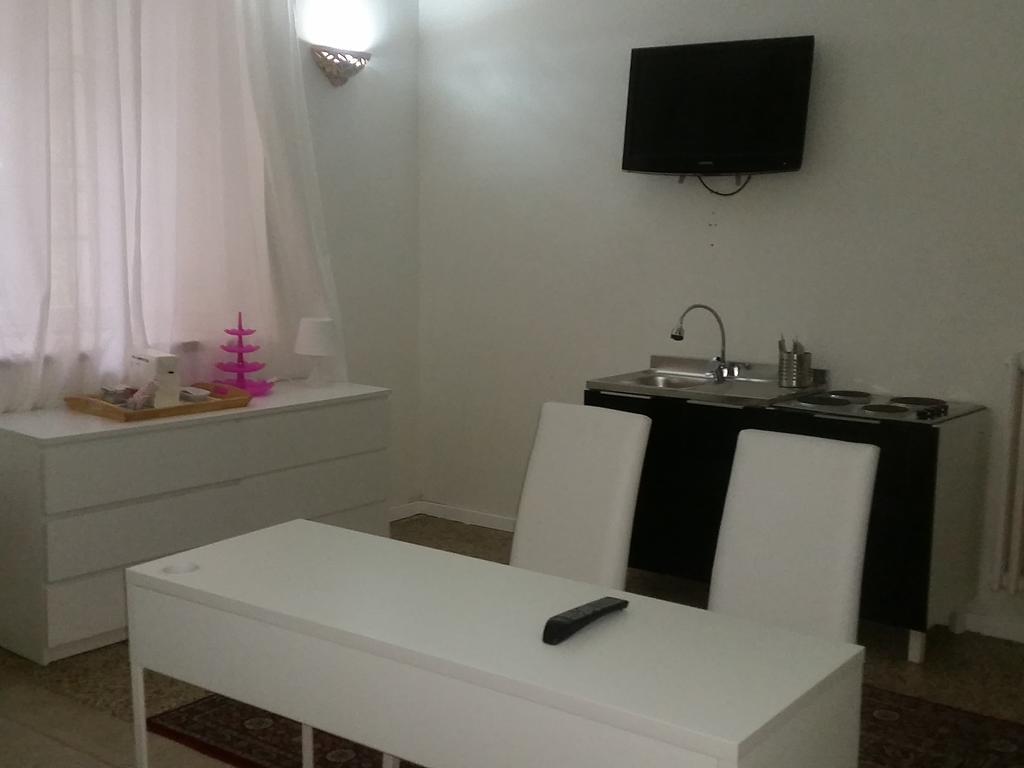 Clodia Guest house *